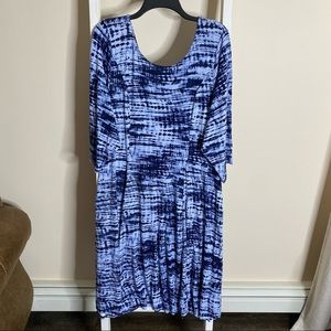 TORRID Blue tie-dye jersey reversible corset fluted dress. Size 4 / Size…
